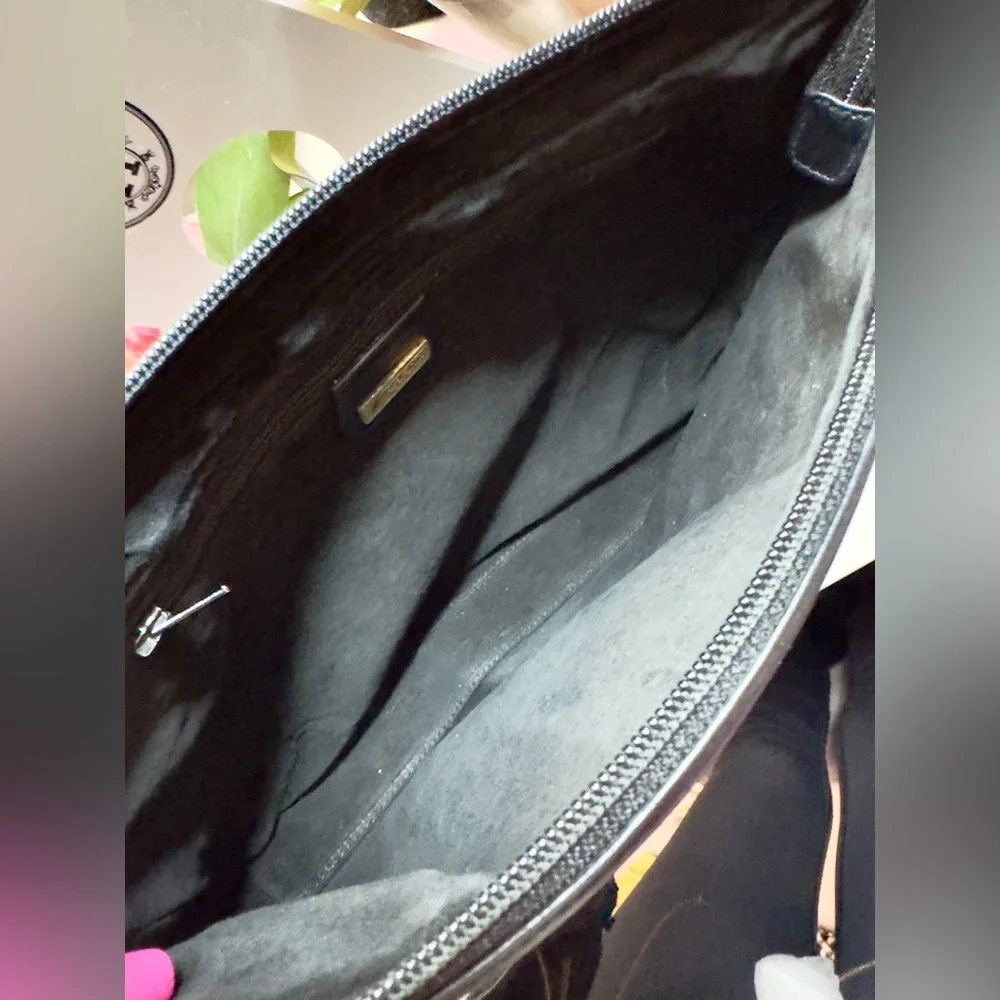 Vintage Gucci Black Leather Clutch - Picture 6 of 14